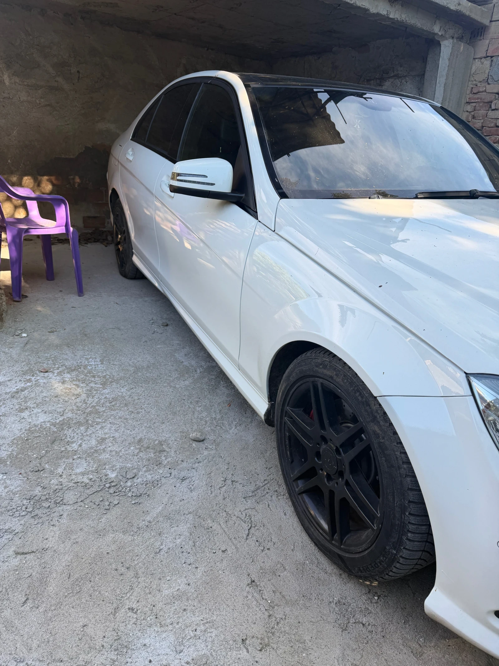 Mercedes-Benz C 320, снимка 2 - Автомобили и джипове - 54947574