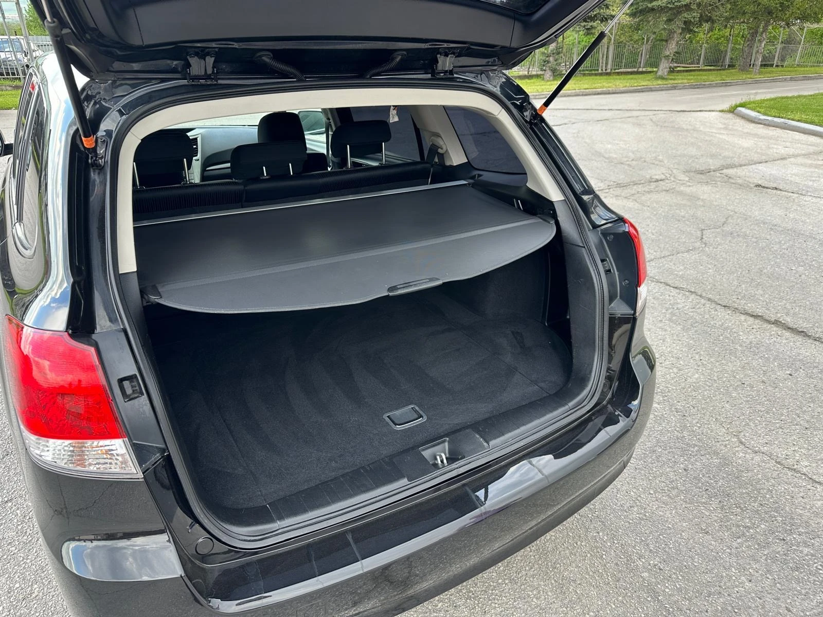 Subaru Legacy 2.5i Швейцария, снимка 14 - Автомобили и джипове - 55064490