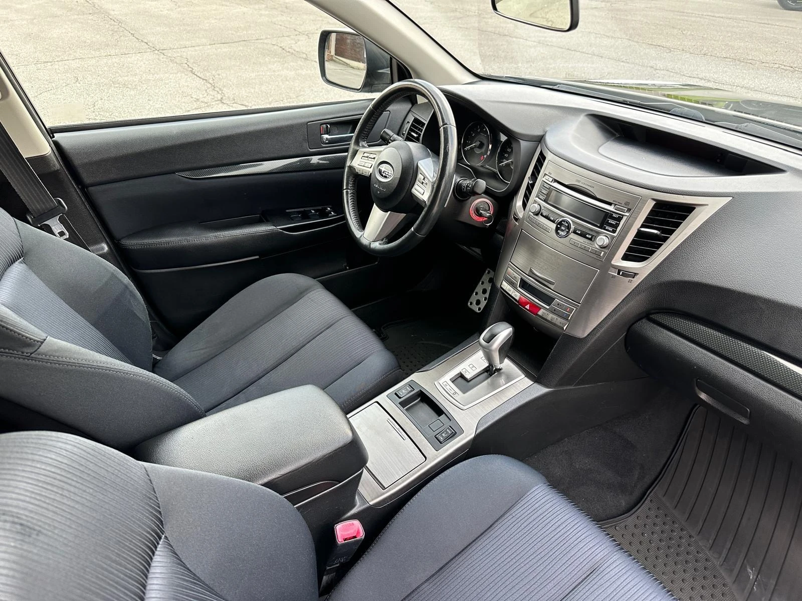 Subaru Legacy 2.5i Швейцария, снимка 12 - Автомобили и джипове - 55064490