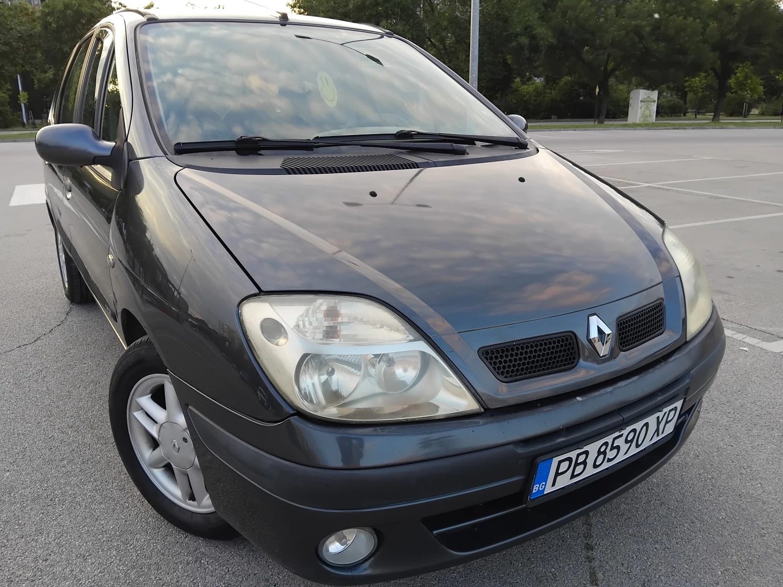 Renault Scenic 1.6//КЛИМА//УНИКАТ, снимка 9 - Автомобили и джипове - 55227325