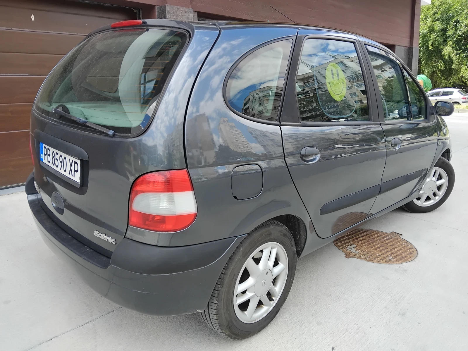 Renault Scenic 1.6//КЛИМА//УНИКАТ, снимка 2 - Автомобили и джипове - 55227325
