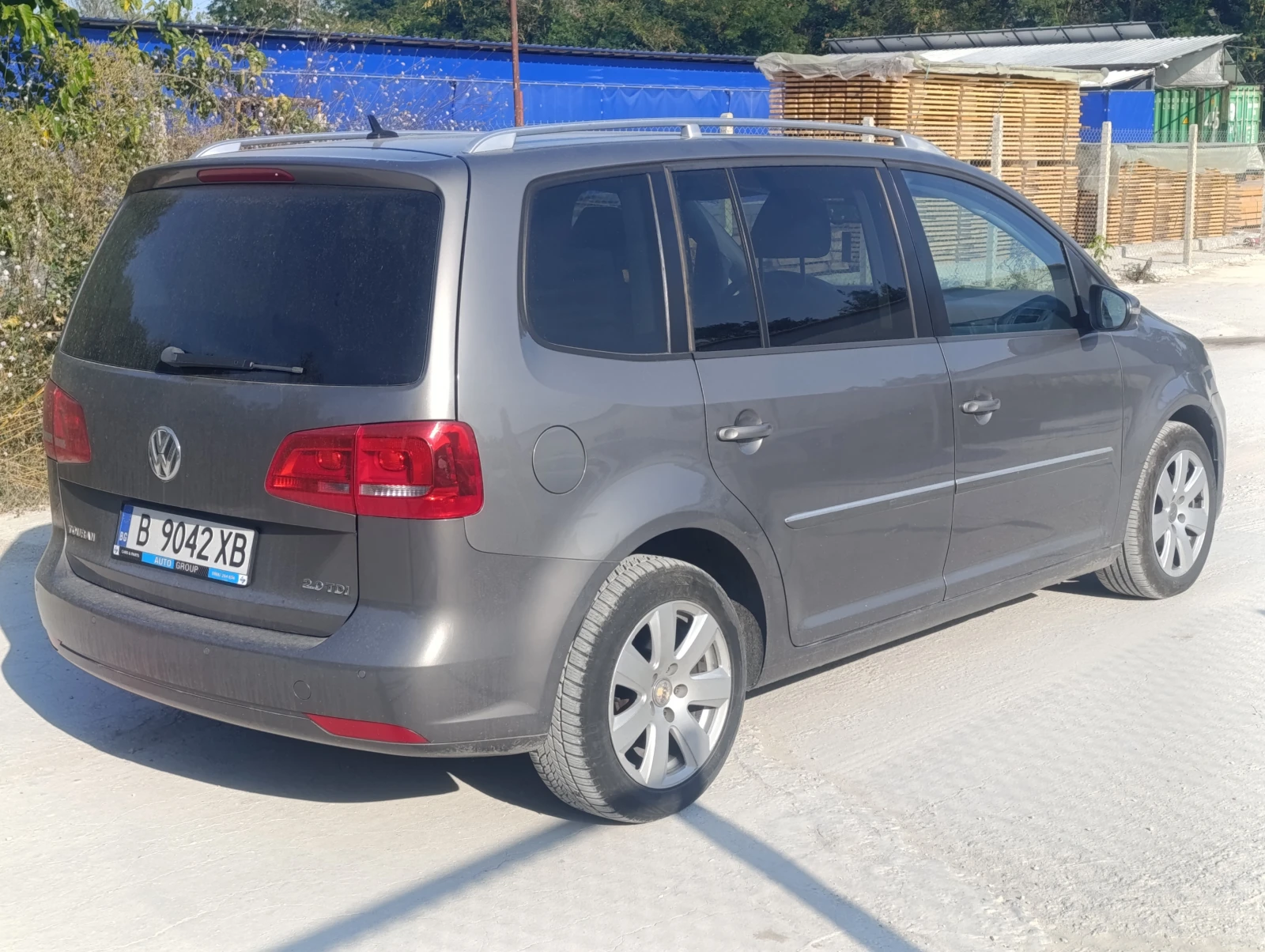 VW Touran 2.0TDI DSG, снимка 2 - Автомобили и джипове - 55792616
