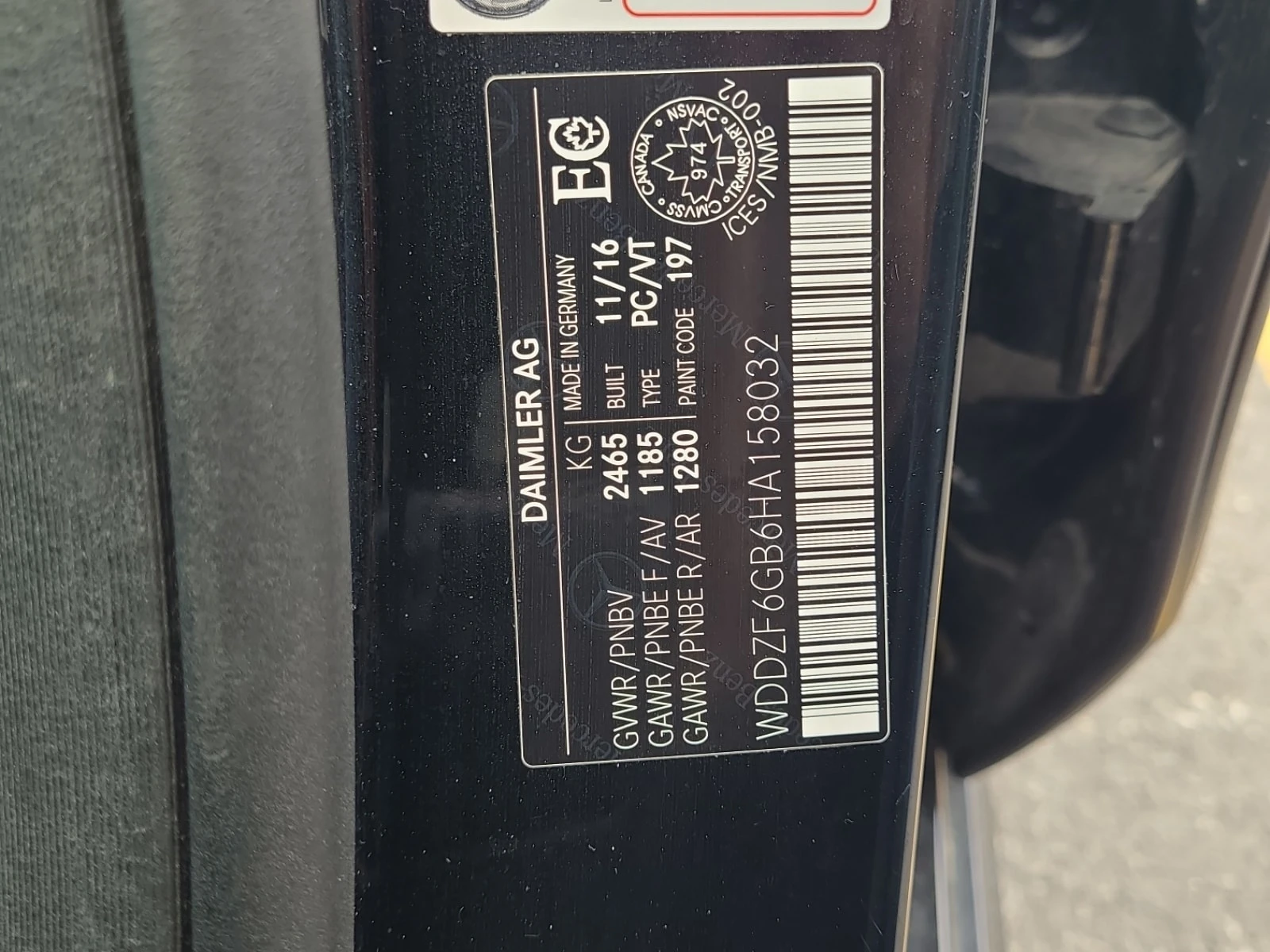 Mercedes-Benz E 400 4MATIC * HEAD UP * BURMESTER * CARFAX * , снимка 15 - Автомобили и джипове - 56003124
