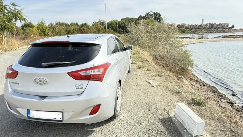 Hyundai I30 1.6, снимка 3 - Автомобили и джипове - 56745215