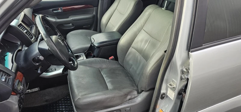 Toyota Land cruiser J120, снимка 9 - Автомобили и джипове - 52550597