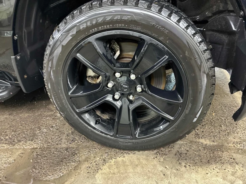 Dodge RAM 1500 * Sport * CARFAX * БЕЗ ПЪРВОНАЧАЛНА ВНОСКА, снимка 7 - Автомобили и джипове - 52904336