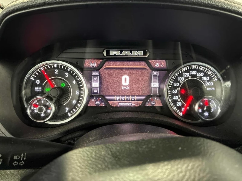 Dodge RAM 1500 * Sport * CARFAX * БЕЗ ПЪРВОНАЧАЛНА ВНОСКА, снимка 8 - Автомобили и джипове - 52904336