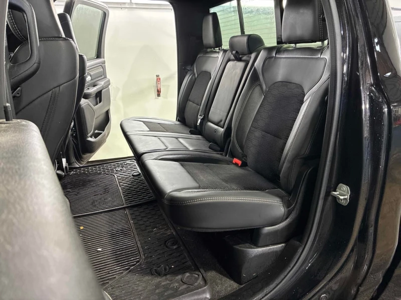 Dodge RAM 1500 * Sport * CARFAX * БЕЗ ПЪРВОНАЧАЛНА ВНОСКА, снимка 13 - Автомобили и джипове - 52904336