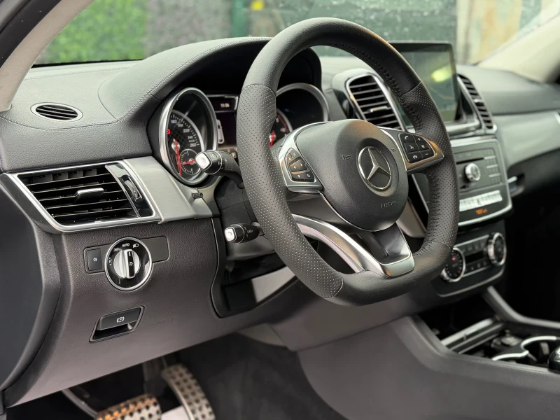 Mercedes-Benz GLE 350 AMG/LED/NAVI/CAM360/KEYLESS GO/СОБСТВЕН ЛИЗИНГ, снимка 8 - Автомобили и джипове - 53400001