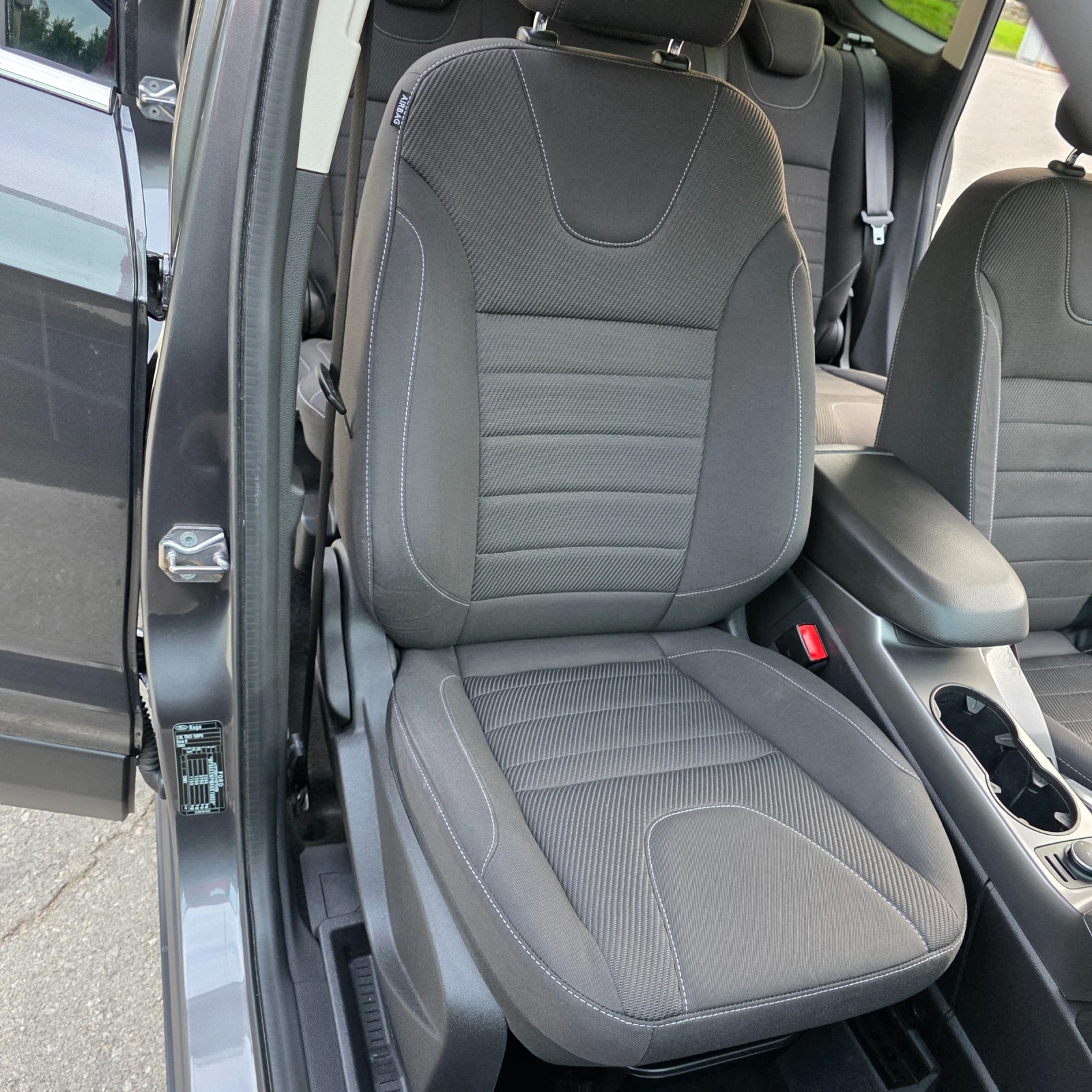 Ford Kuga 2.0 TDCI NAVI - изображение 10