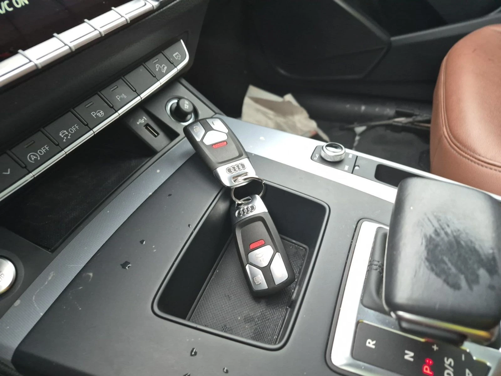 Audi Q5 PROGRESSIV АВТО КРЕДИТ, снимка 14 - Автомобили и джипове - 53950514