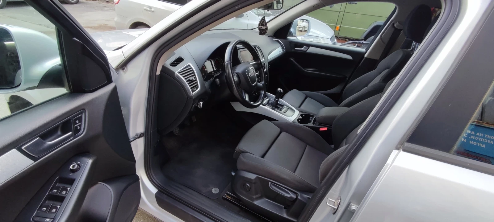 Audi Q5 2.0TDI Quattro , снимка 7 - Автомобили и джипове - 54195700