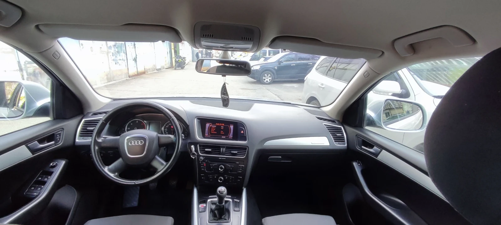 Audi Q5 2.0TDI Quattro , снимка 10 - Автомобили и джипове - 54195700