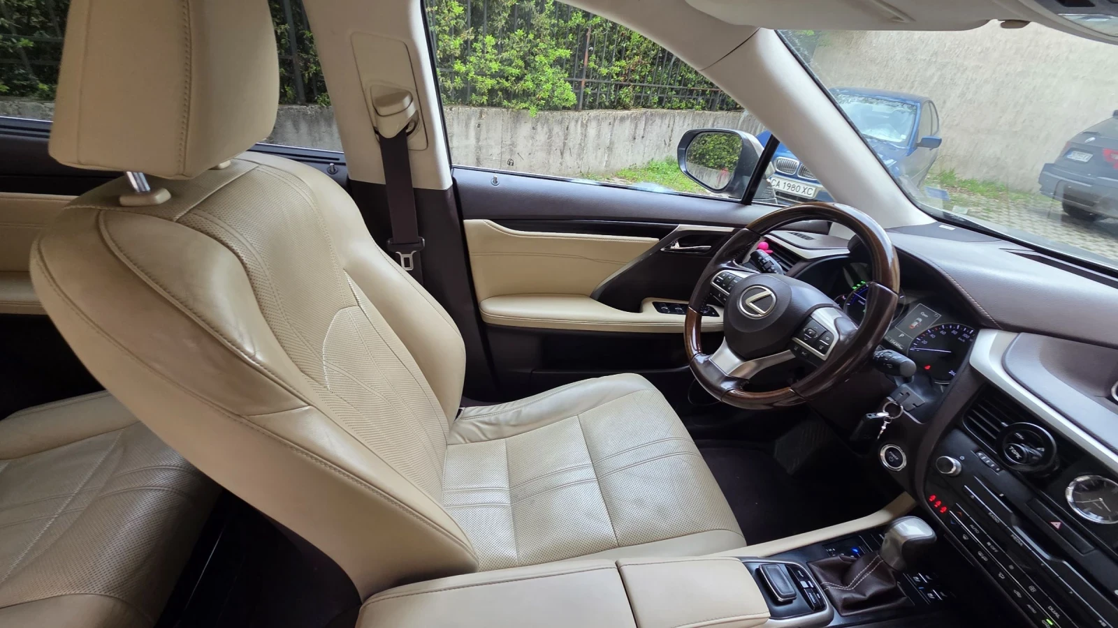 Lexus RX 450h, снимка 4 - Автомобили и джипове - 54266129