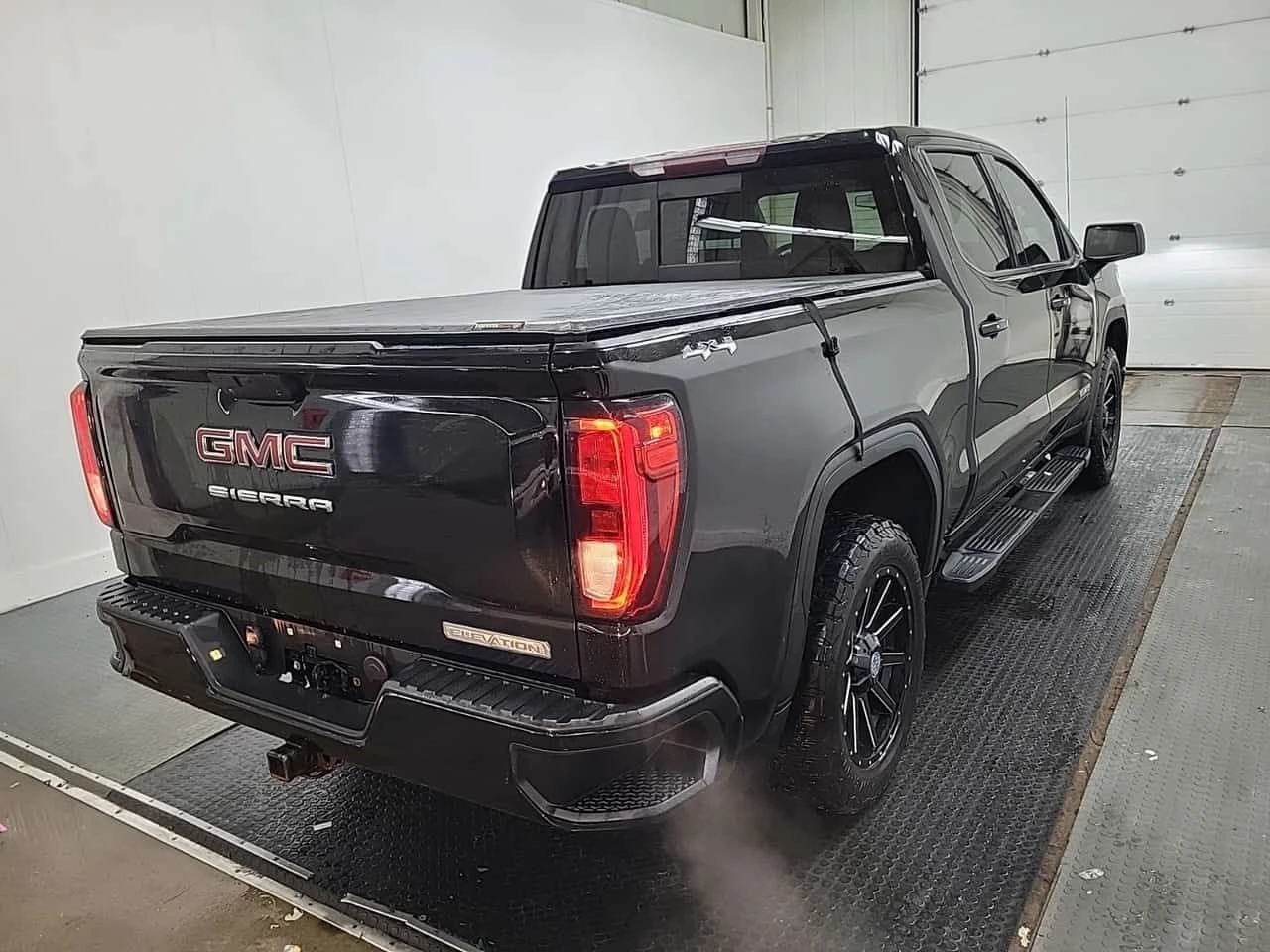 Gmc Sierra * ELEVATION CREW CAB SHORT BED * 2 КЛЮЧА * ПОДГРЕВ, снимка 3 - Автомобили и джипове - 54356523