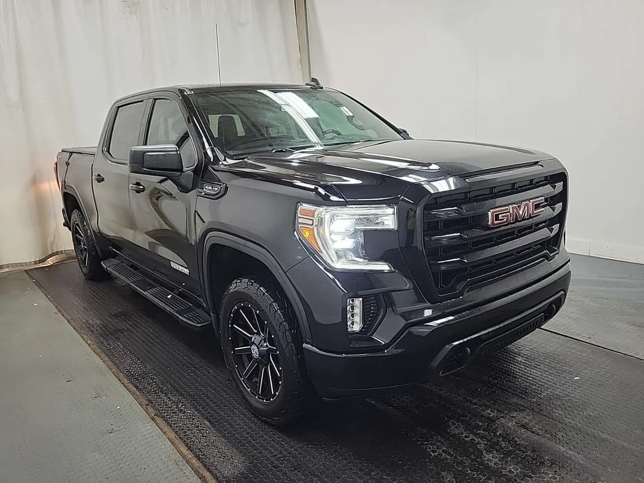 Gmc Sierra * ELEVATION CREW CAB SHORT BED * 2 КЛЮЧА * ПОДГРЕВ, снимка 2 - Автомобили и джипове - 54356523