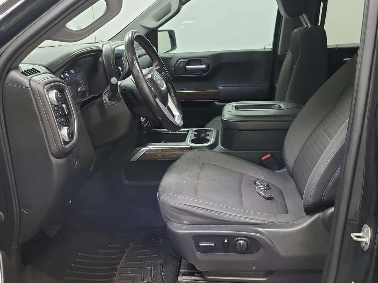 Gmc Sierra * ELEVATION CREW CAB SHORT BED * 2 КЛЮЧА * ПОДГРЕВ, снимка 5 - Автомобили и джипове - 54356523