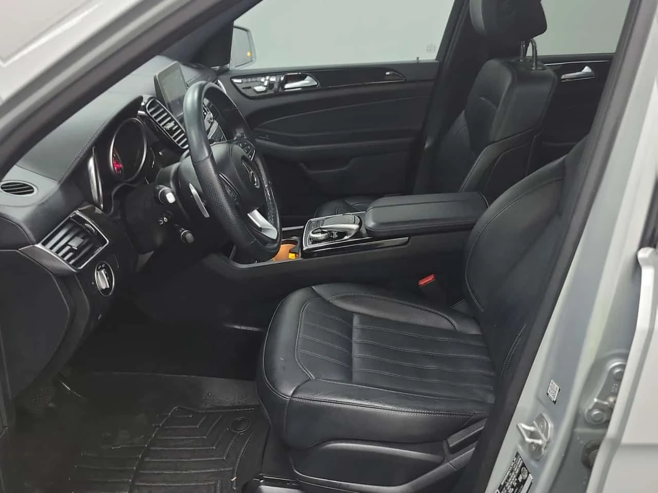 Mercedes-Benz GLS 450 * 360 КАМЕРА* ПАНОРАМА* 7 МЕСТА* , снимка 8 - Автомобили и джипове - 55030298