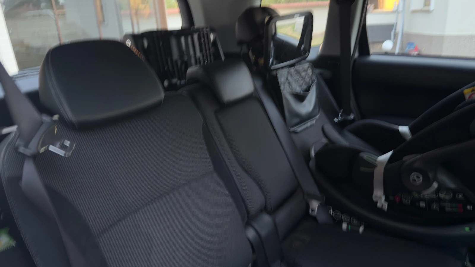 Citroen C-Crosser, снимка 11 - Автомобили и джипове - 55159303