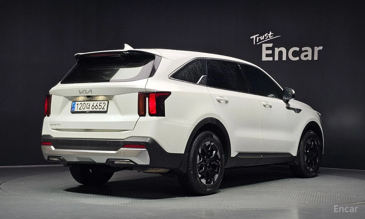 Kia Sorento 2.5T* PRESTIGE* ПОДГРЕВ* ОБДУХВАНЕ* LANE* ASSIST* , снимка 2 - Автомобили и джипове - 55351358