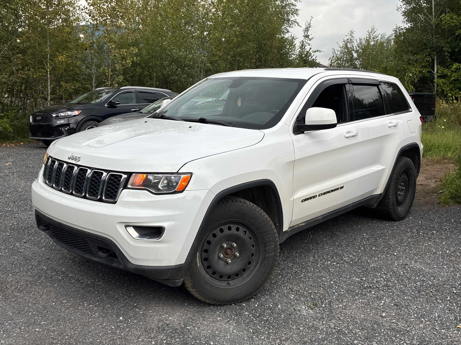 Jeep Grand cherokee * Laredo* CARFAX* АВТОКРЕДИТ БЕЗ ПЪРВОНАЧАЛНА ВНОС