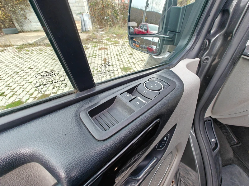 Ford Transit Custom, снимка 9 - Бусове и автобуси - 53189088