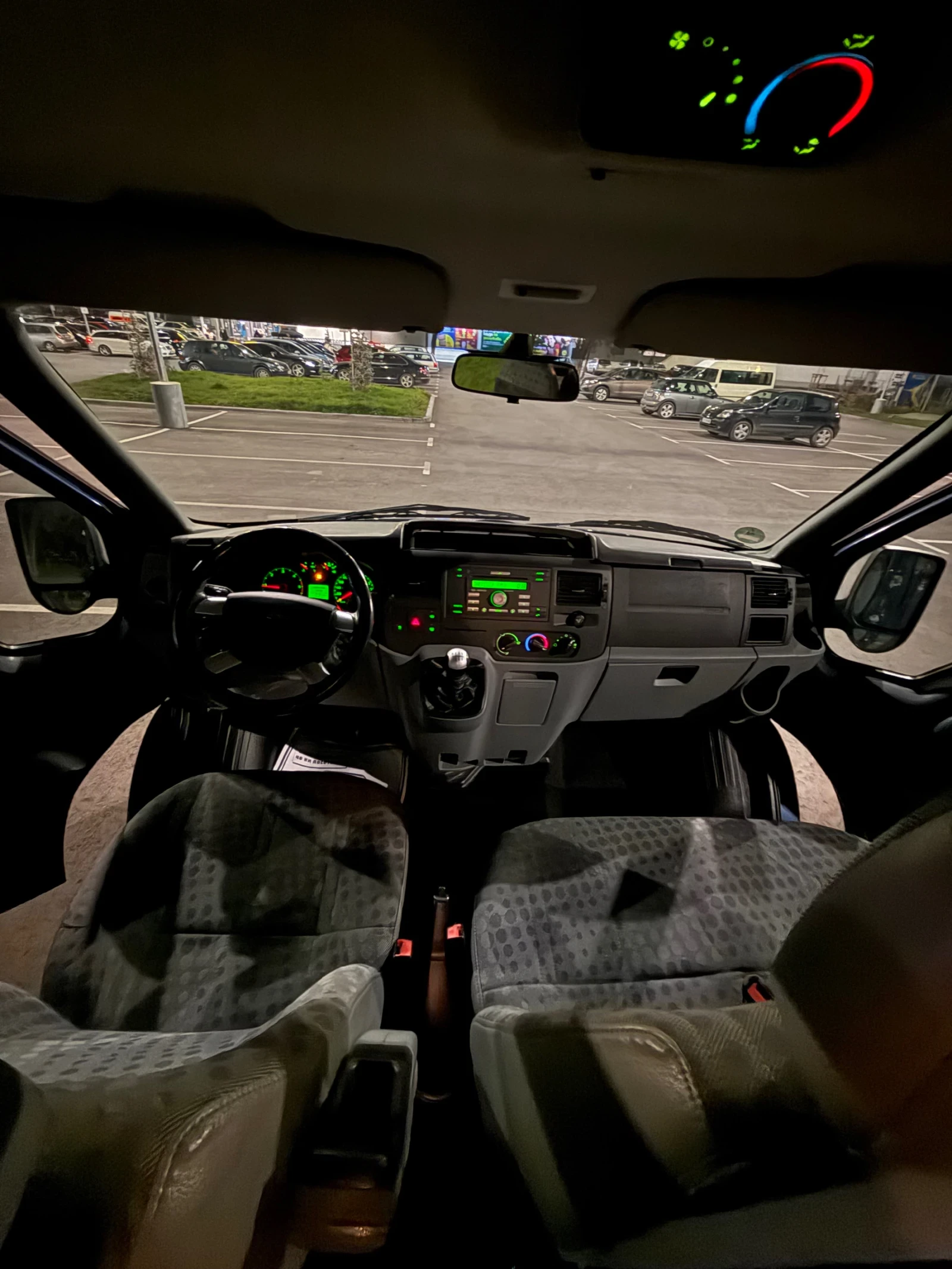 Ford Transit 2.2 - изображение 7