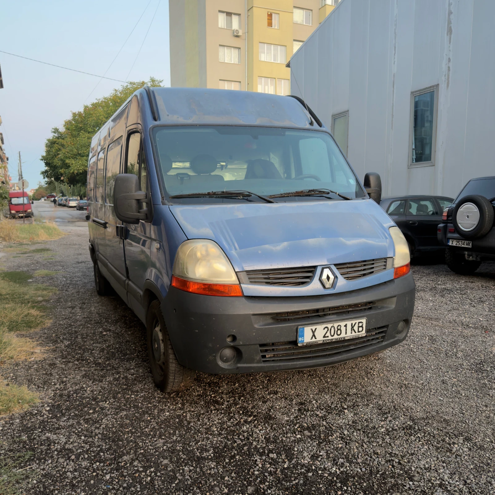 Renault Master В движение, топ състояние, снимка 3 - Бусове и автобуси - 56060711