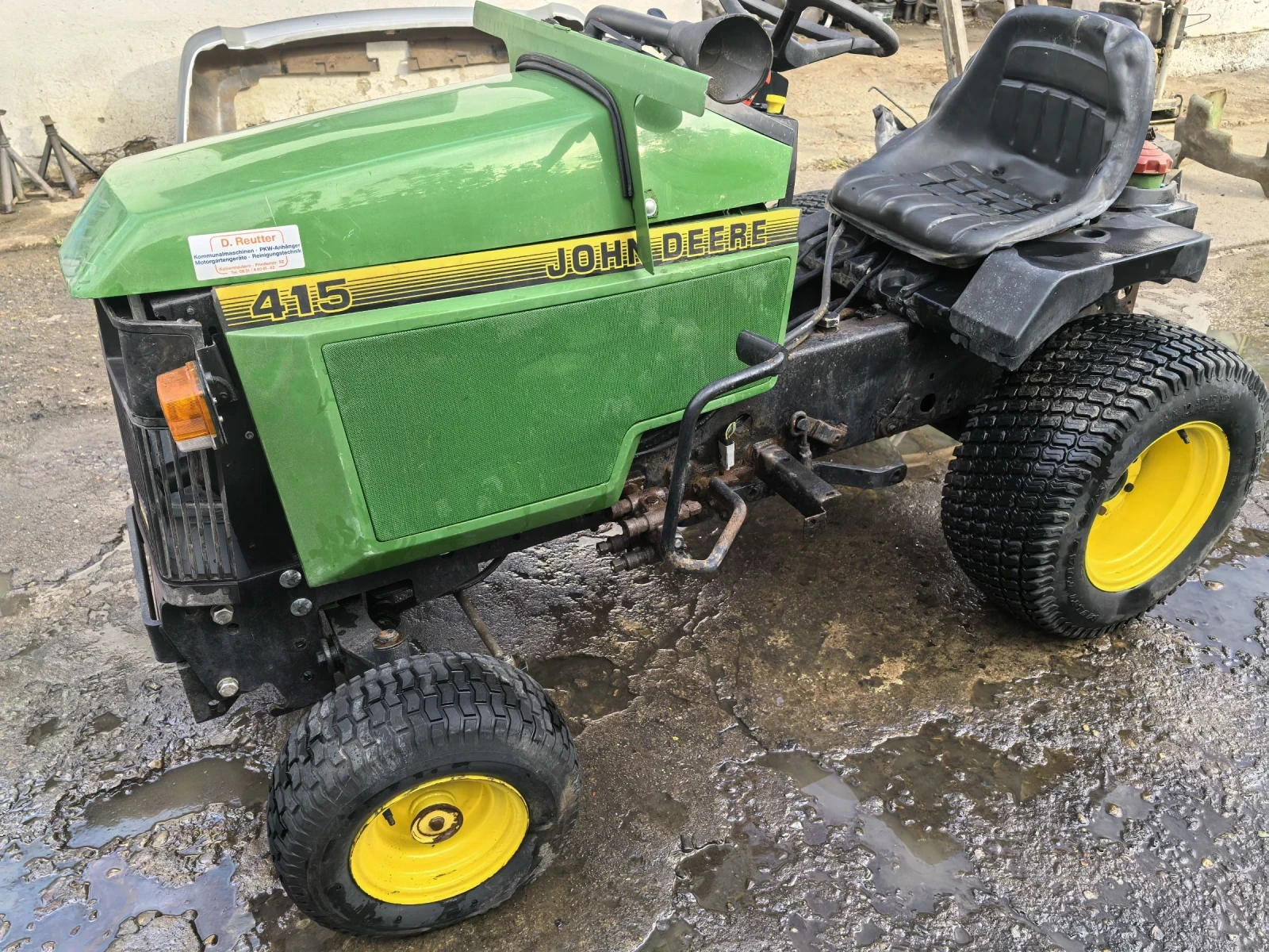 Трактор John Deere 415 DIESEL  - изображение 2