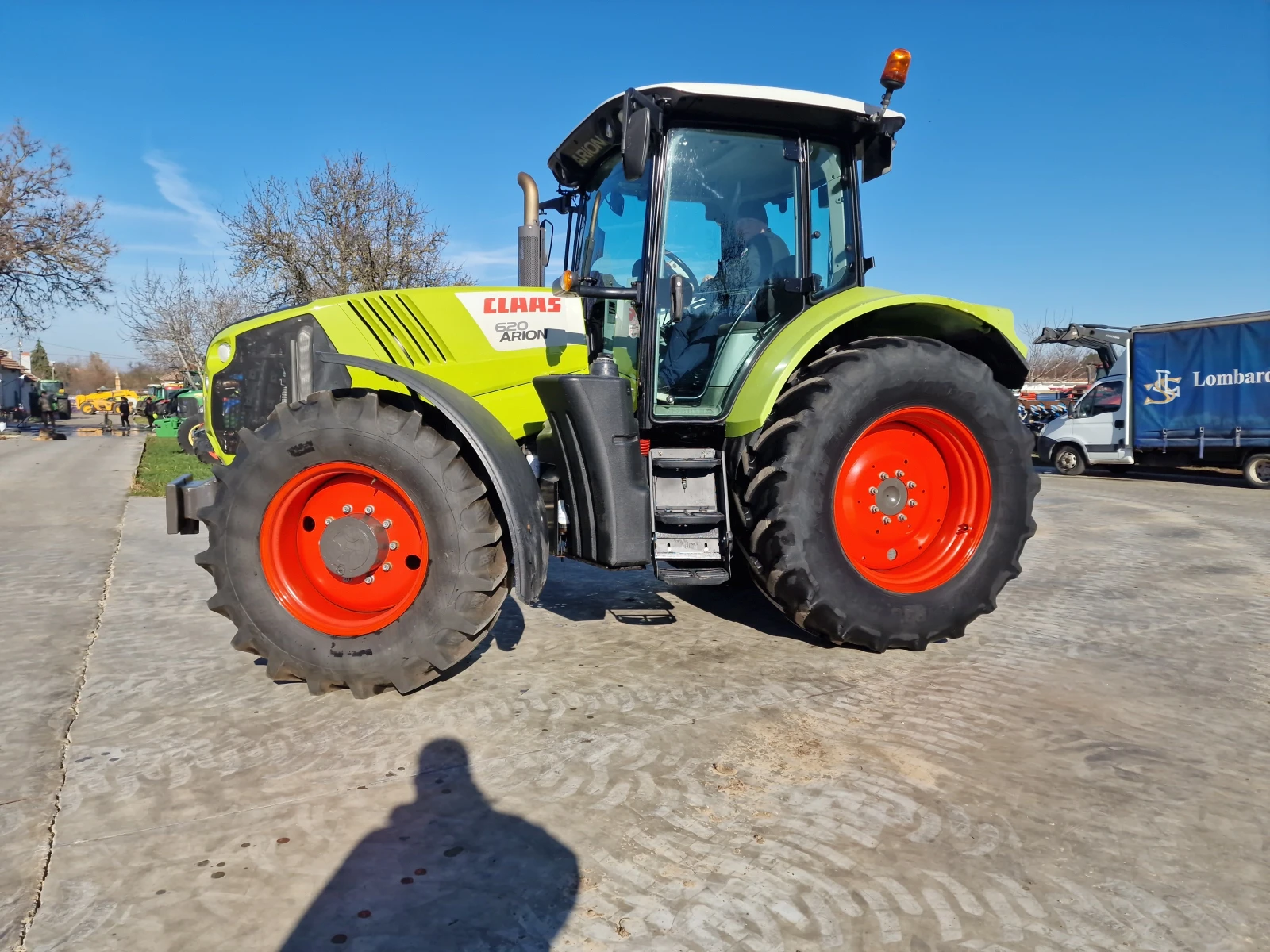 Трактор Claas АРИОН 620 - изображение 4