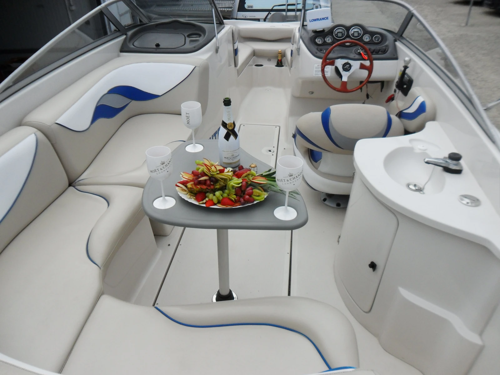 Лодка Sugar Sand OASIS-250-OPTI-MAX, снимка 15 - Воден транспорт - 55010425