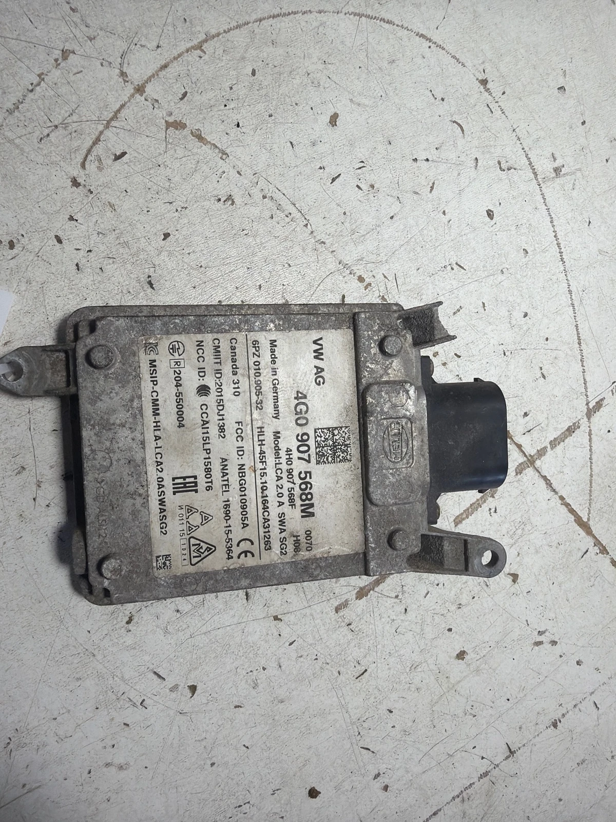 модул 4G0907568M 4H0907568F счупено ухо Audi A6