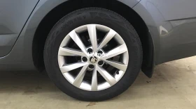 Skoda Octavia Combi 2.0 TDI Style Automatic Diesel, снимка 7
