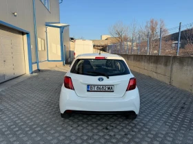 Toyota Yaris Товарна, снимка 8