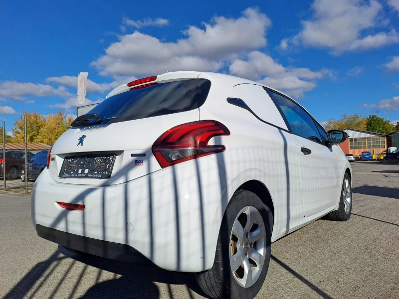 Peugeot 208 1.6 HDI  75к.с ТОВАРЕН, снимка 4 - Автомобили и джипове - 43031205