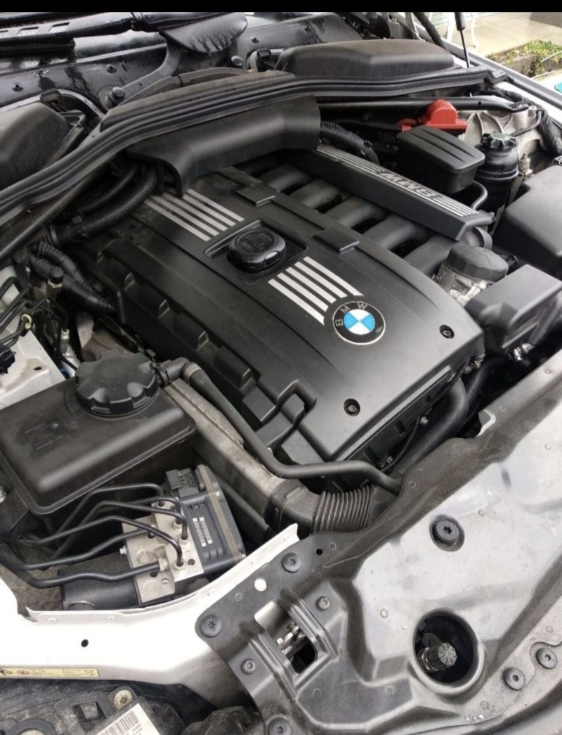 BMW 523 Бензин, снимка 11 - Автомобили и джипове - 45208368