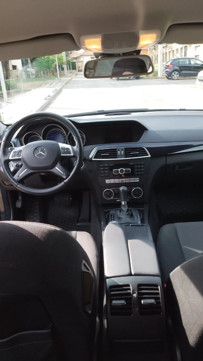 Mercedes-Benz C 250 4MATIC, снимка 11 - Автомобили и джипове - 47155684