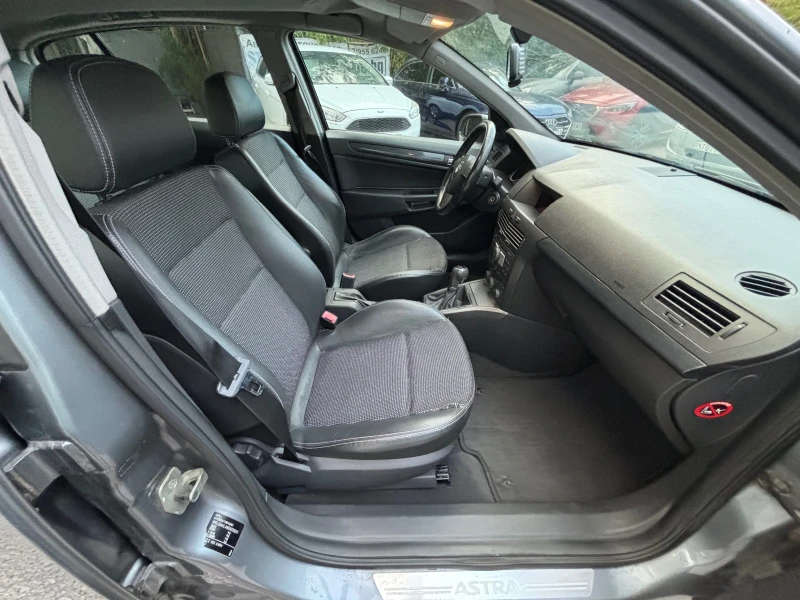 Opel Astra 1.7 CDTI, снимка 9 - Автомобили и джипове - 47464445