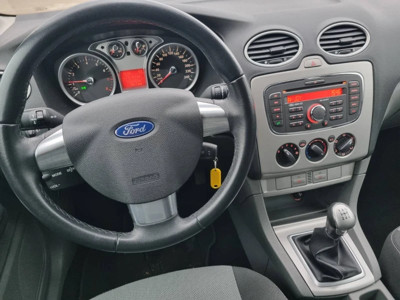 Ford Focus 1.8i ШВЕЙЦАРИЯ, снимка 10 - Автомобили и джипове - 48248320