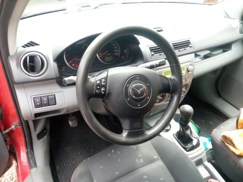 Mazda 2, снимка 4 - Автомобили и джипове - 48283809