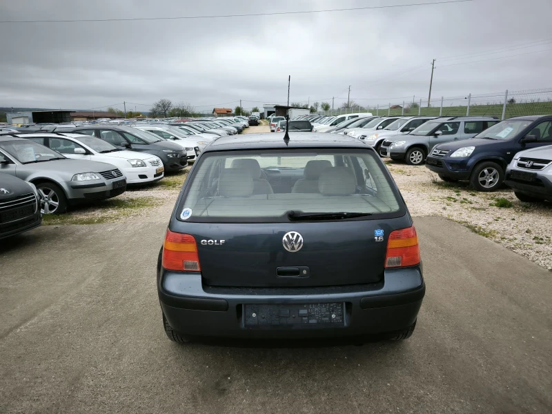 VW Golf 1.6i Automatic , снимка 4 - Автомобили и джипове - 49732882