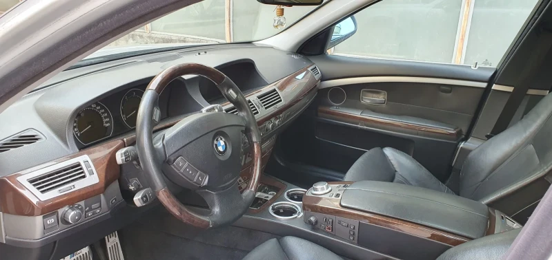 BMW 730, снимка 5 - Автомобили и джипове - 51520942