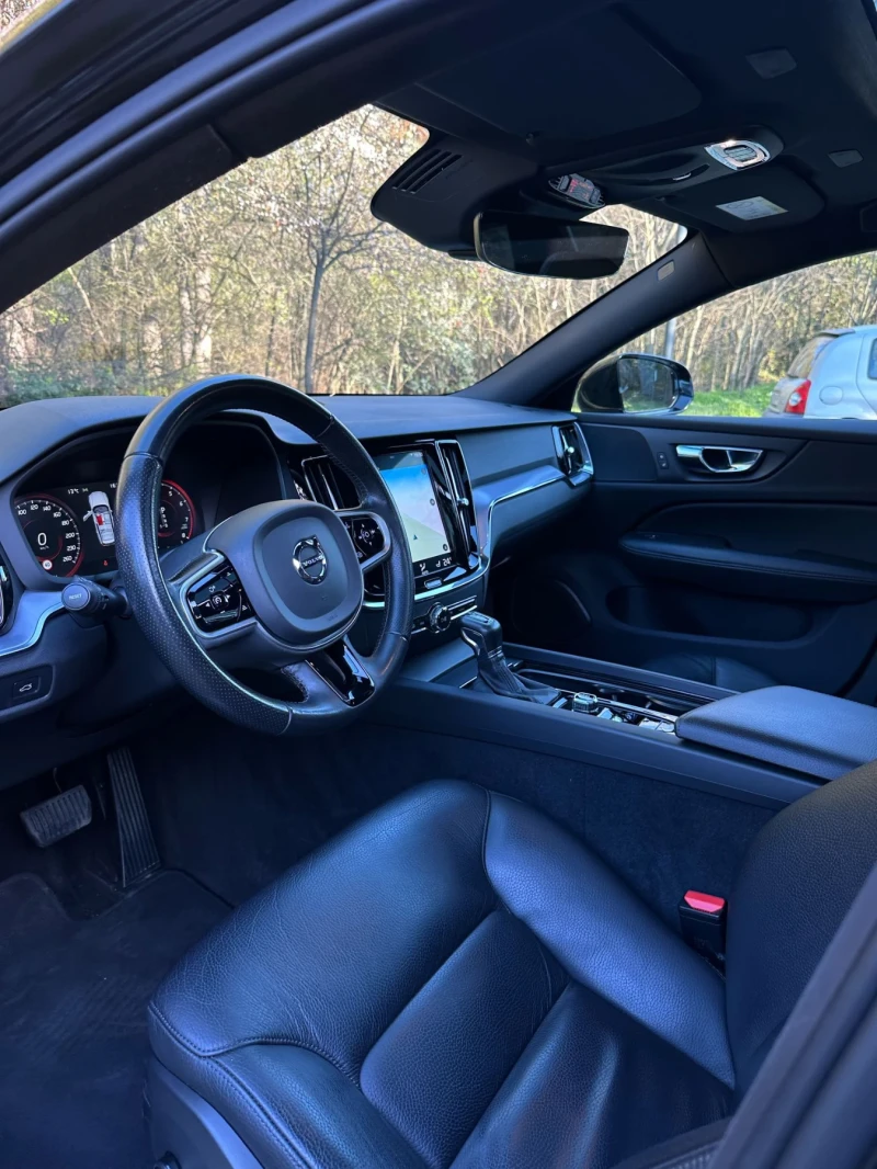 Volvo V60 T5, снимка 12 - Автомобили и джипове - 52568438