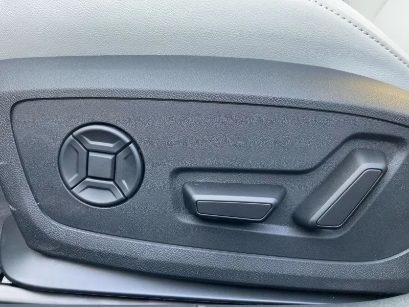 Audi A6 55 TFSI e-Hybrid / PANO / CAMERA / NEW, снимка 9 - Автомобили и джипове - 51892464