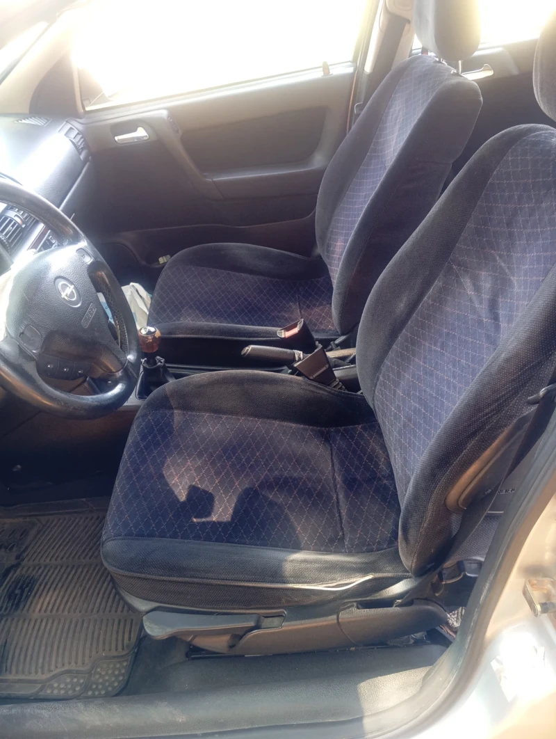 Opel Astra, снимка 9 - Автомобили и джипове - 52358170
