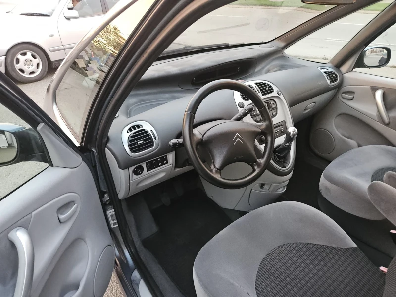Citroen Xsara picasso 1.6i---95кс., снимка 13 - Автомобили и джипове - 52380647