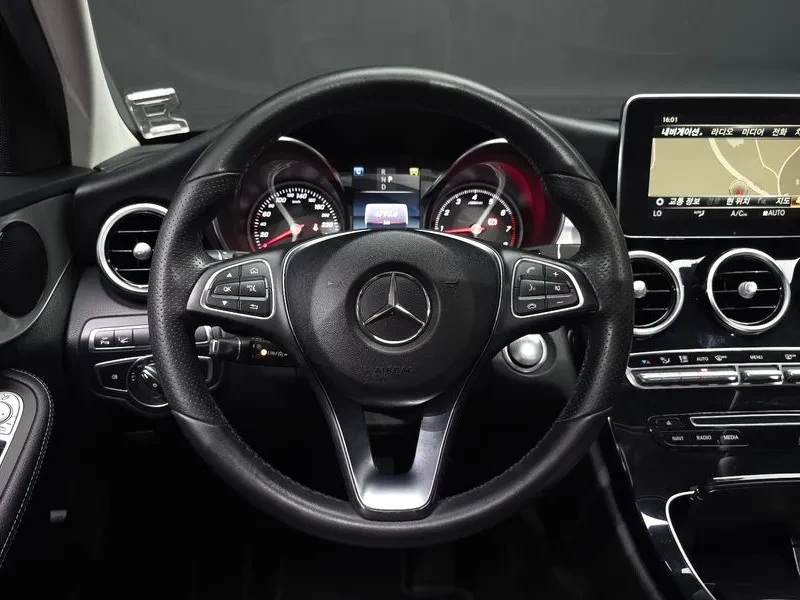Mercedes-Benz C 200 САМО 30% АВАНС, снимка 14 - Автомобили и джипове - 56064946
