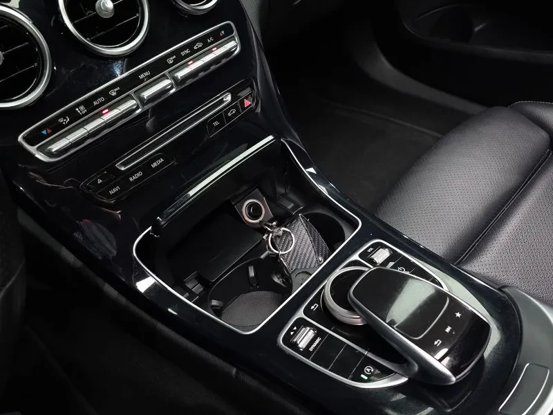 Mercedes-Benz C 200 САМО 30% АВАНС, снимка 17 - Автомобили и джипове - 56064946