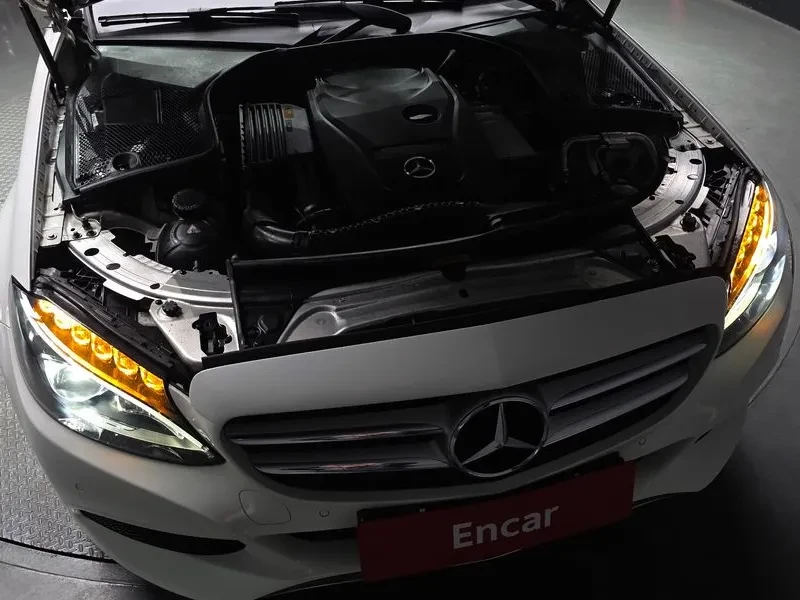 Mercedes-Benz C 200 САМО 30% АВАНС, снимка 6 - Автомобили и джипове - 56064946
