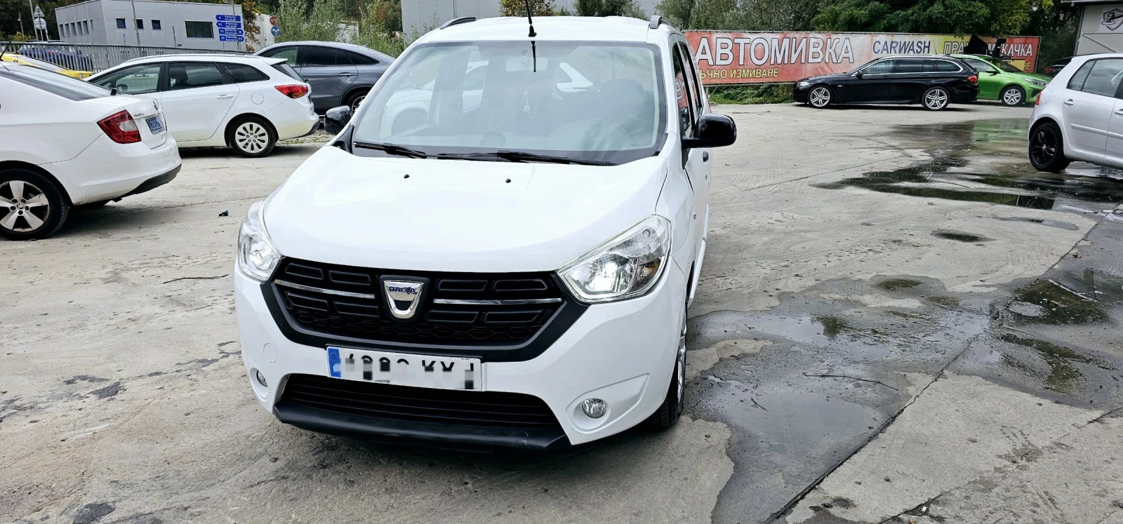 Dacia Lodgy 1.6i-Заводска газ* Нави* 06.2017г - изображение 5